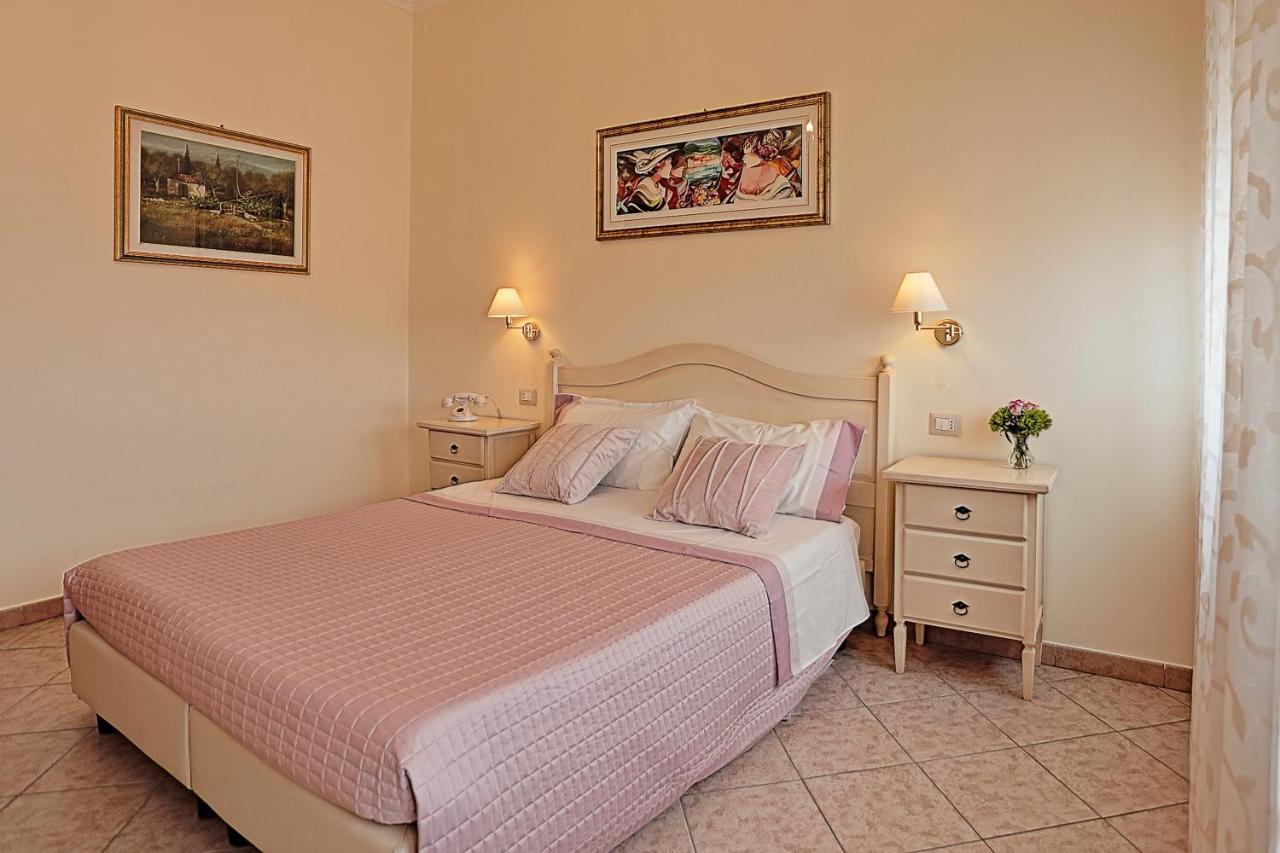 Il Castello Guest House Sassari Buitenkant foto