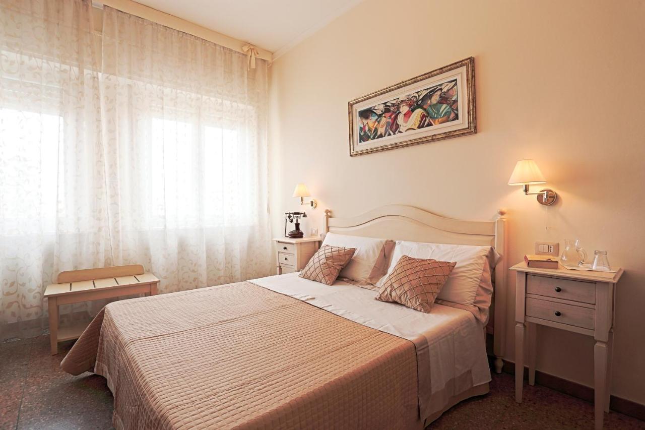 Il Castello Guest House Sassari Buitenkant foto